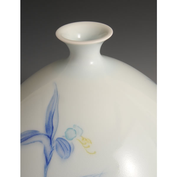 TSUYUKUSAMON KABIN (Flower Vase with Dayflower design) Arita ware