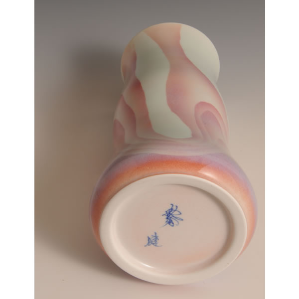 BENIZOME HANAIKE HONO (Flower Vase with Crimson-glazed dyeing) Arita ware