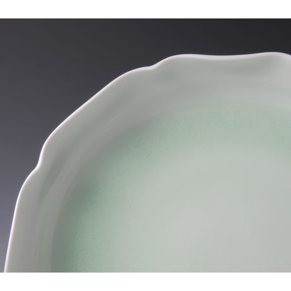 RYOKUYU HAKKAKU MORIZARA (Plate Bellflower shaped with Green glaze) Arita ware