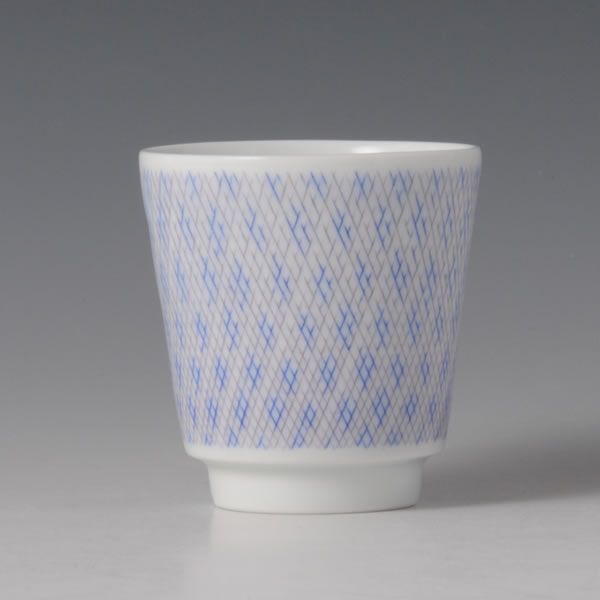 SAISHOKUZOGAN GUINOMI (Sake Cup with Inlay Decoration) Arita ware