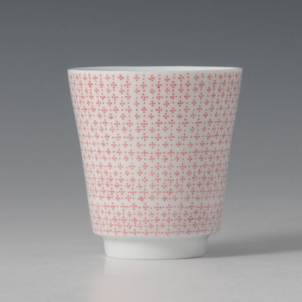 TENKOKUZOGAN GUINOMI (Sake Cup with Stippling Inlay) Arita ware