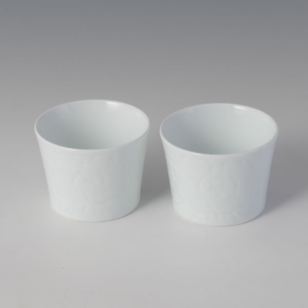 HAKUJI BOTANBORI CHOKU (White Porcelain Cup with engraved Peony design) Arita ware
