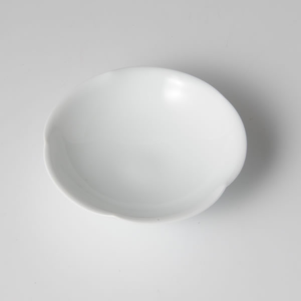 HAKUJI GOHOSHI KOZARA (White Porcelain Plate with Five-direction push) Arita ware