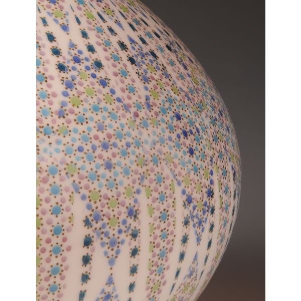 SOMETSUKE IROKOMON KABIN (Flower Vase with Fine design in underglaze blue) Arita ware