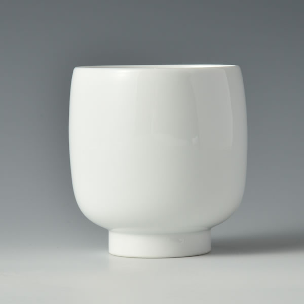 HAKUJI SANKAKU YUNOMI (White Porcelain Triangle Teacup) Arita ware