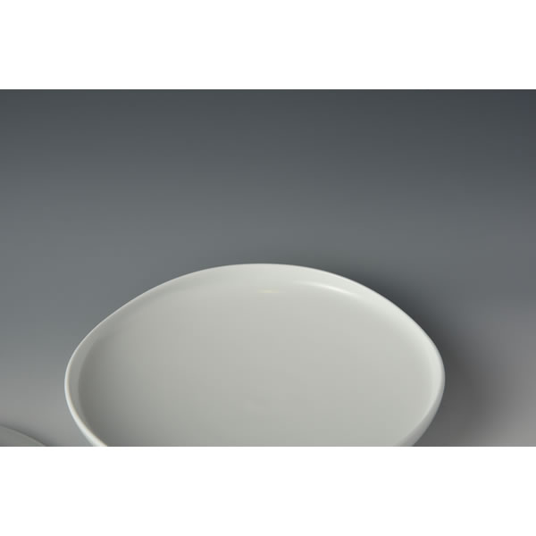 HAKUJI SARA (White Porcelain Plates) Arita ware