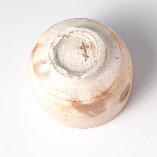 KARATSU KOHIKI GUINOMI (Sake Cup with White Slip glaze B) Karatsu ware
