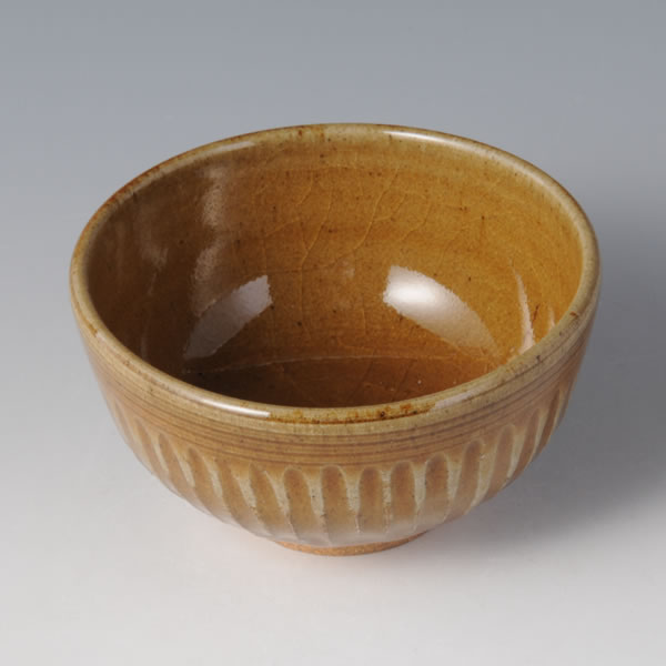 KIGARATSU MESHICHAWAN (Bowl of yellowish-brown Karatsu type) Karatsu ware