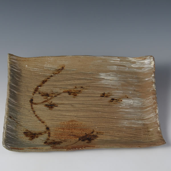 EGARATSU KAKUZARA (Decorated Karatsu Plate with brush) Karatsu ware