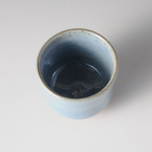 KARATSU TOMAYU GUINOMI (Sake Cup with Wisteria-colored glaze) Karatsu ware