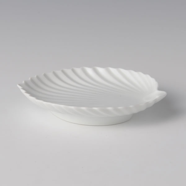 SHUROHAGATAZARA (Palm Leaf-shaped Plate) Mikawachi ware