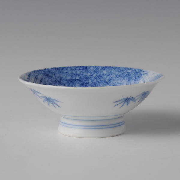 SAKAZUKI CHIKURINE (Flat Sake Cup with Bamboo Grove design) Mikawachi ware