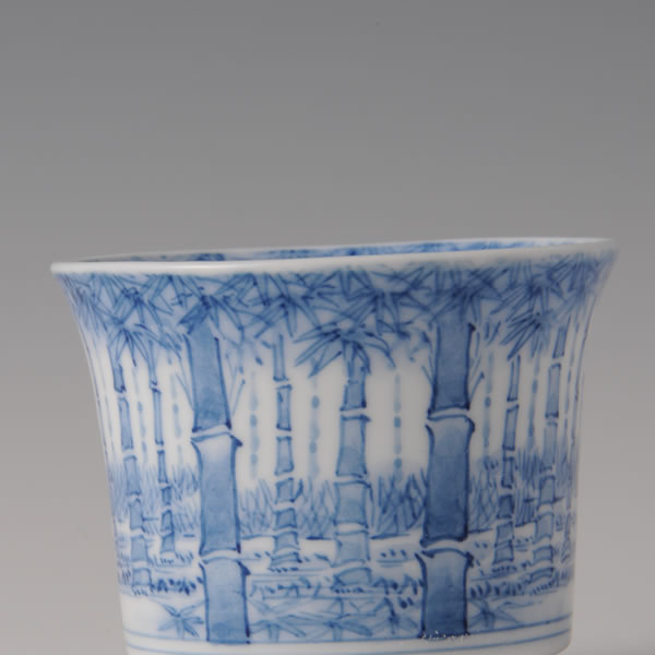 GUINOMI TSUTSU CHIKURINE (Cylindrical Sake Cup with Bamboo Grove design) Mikawachi ware