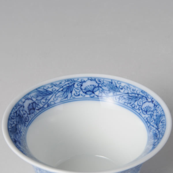 BOTAN KARAKUSA HAI SORI (Cup with Peony & Vines-coiled design & curved Rim) Mikawachi ware