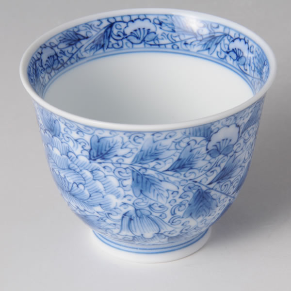 BOTAN KARAKUSA HAI (Cup with Peony & Vines-coiled design) Mikawachi ware