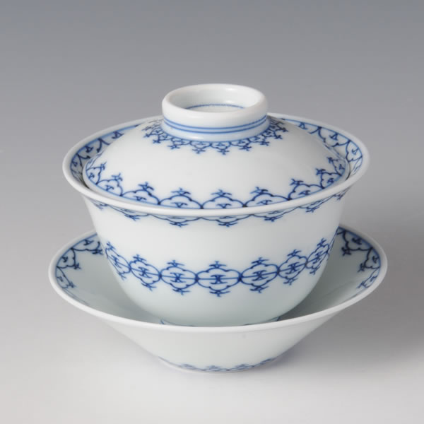 RINBO GAIWAN (Covered Teacup) Mikawachi ware