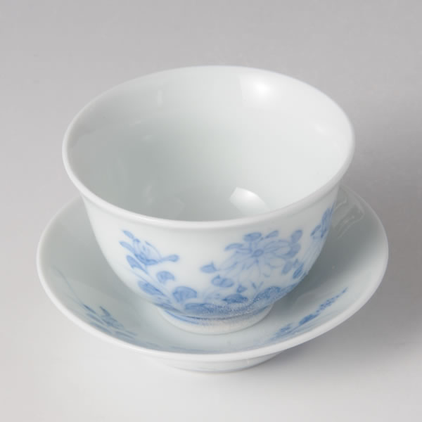 KIKUHAGI HAI DAIZARATSUKI (Cup with Bush clover design & dish) Mikawachi ware