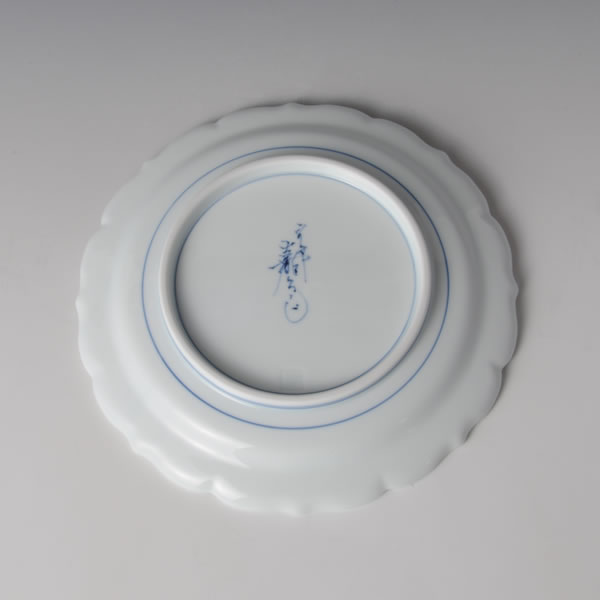KIKUHAGI KIKYOBUCHI NANASUNZARA (Bellflower shaped Plate with Bush clover design) Mikawachi ware