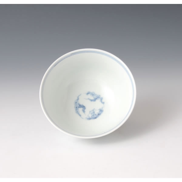 SOMETSUKE KIKKOMON MESHIWAN (Bowl with Hexagonal design in underglaze blue) Arita ware