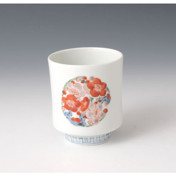 SOMENISHIKI UMEMARUMON YUNOMI (Teacup with Plum Circle design in polychrome overglaze painting) Arita ware