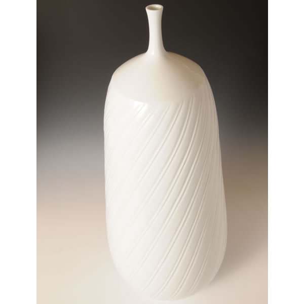 HAKUJI HOSOKUCHI SHASENMON KAZARIOTSUBO (White Porcelain Large Jar with Diagonal Line design) Arita ware