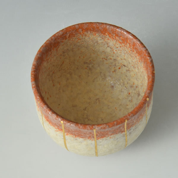 SUIDEI KINSAI SAKENOMI (Sake Cup with Sprayed Slip decoration & Overglaze Gold design B) Tanba Ware