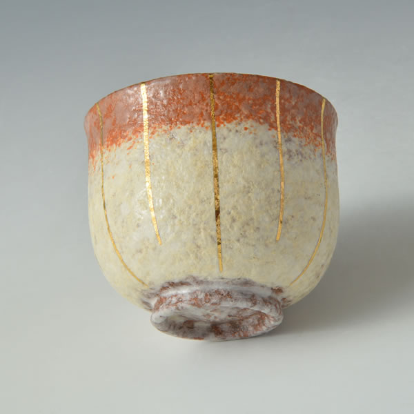 SUIDEI KINSAI SAKENOMI (Sake Cup with Sprayed Slip decoration & Overglaze Gold design B) Tanba Ware