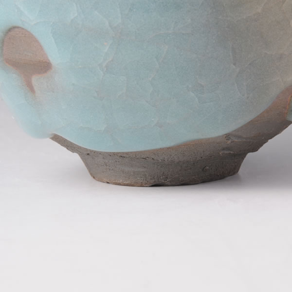 SEIJI YOHEN CHAWAN (Tea Bowl with Kiln Effects and Celadon glaze Ｃ) Kyoto ware