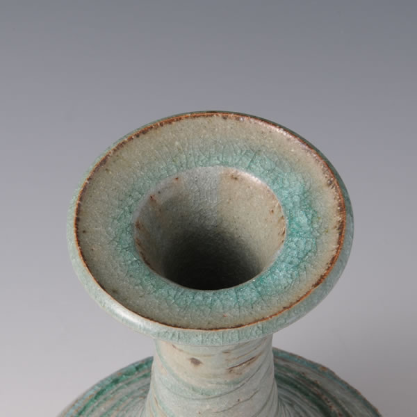 HAIYUSAI KOKUSEN ICHIRINIKE (Single Flower Vase with Ash glaze decoration & engraved Line design) Kyoto ware