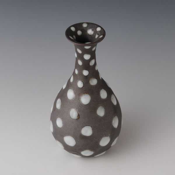 TETSUYU SHIROTOBI ICHIRINIKE (Single Flower Vase with Iron glaze) Kyoto ware