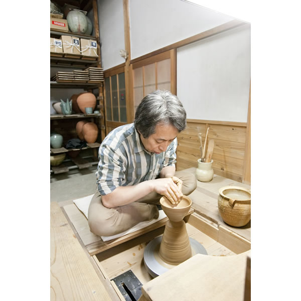 SEIJI YOHEN CHAWAN (Tea Bowl with Kiln Effects and Celadon glaze Ｅ) Kyoto ware