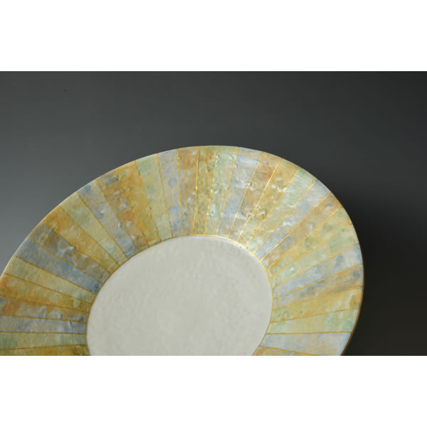 SAISHIKIKINSAI SARA (Plate with overglaze enamel and gold decoration) Kutani ware