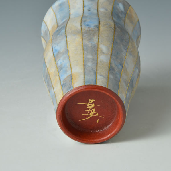 SAISHIKIKINSAI HACHI (Bowl with overglaze enamel and gold decoration A) Kutani ware