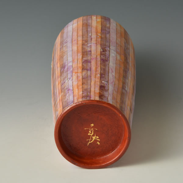 SAISHIKIKINSAI KAKI (Flower Vase with overglaze enamel and gold decoration C) Kutani ware