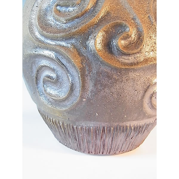 RASENMON HENKO (Flattened Jar with Spiral design) Bizen ware