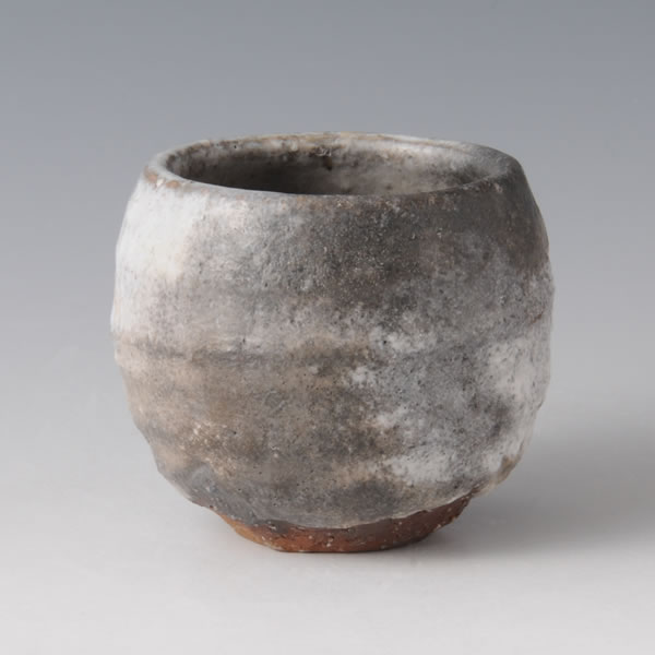 HAIKABURI GUINOMI  (Sake Cup Covered with Ash B) Hagi ware