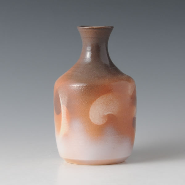 ENSAI TOKKURI (Sake Bottle with Flame Mark decoration) Hagi ware