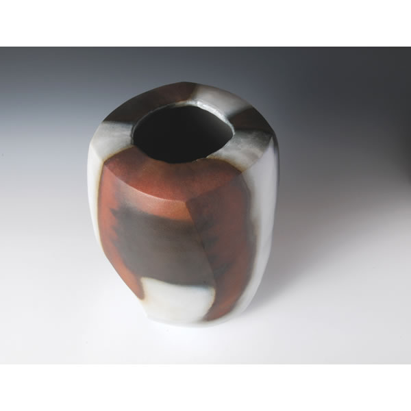MENTORIKOKUSAI TSUBO (Faceted Jar with Black decoration) Hagi ware