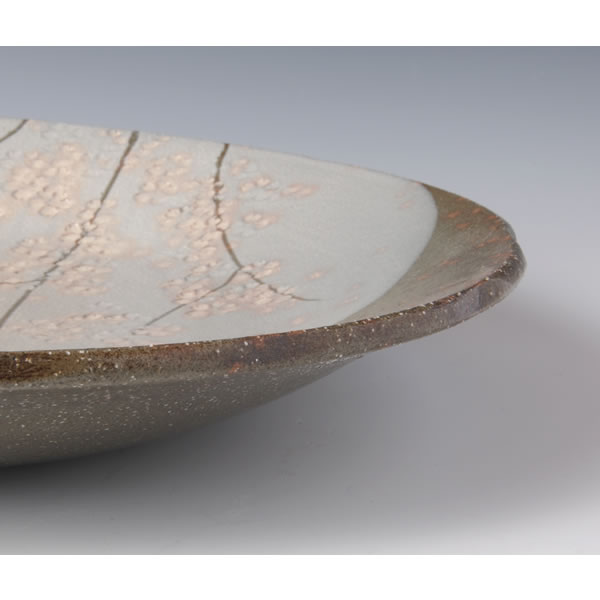 SAKURAMON ZARA (Plate with Cherry Blossoms design) Hagi ware