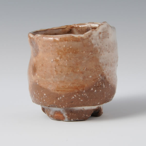 KAKEWAKE GUINOMI (Colored Sake Cup B) Hagi ware