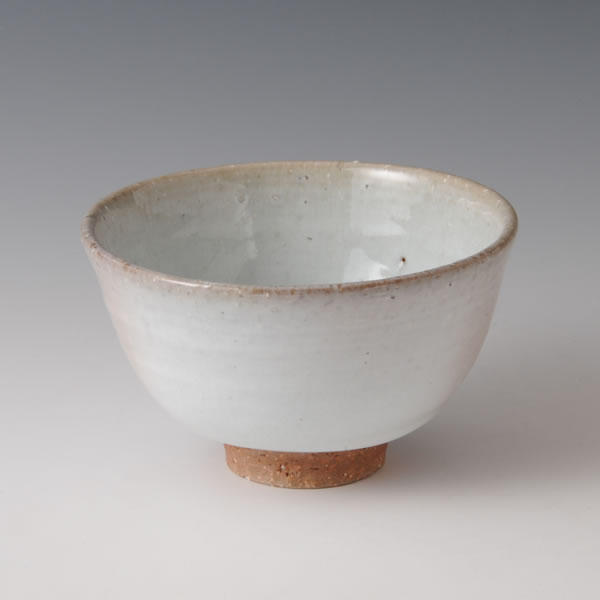 HAKUYU YOHEN CHAWAN (Tea Bowl with White glaze and Kiln Effects C) Hagi ware