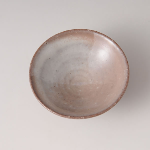 HAKUYU YOHEN GUINOMI (Sake Cup with White glaze and Kiln Effects F) Hagi ware