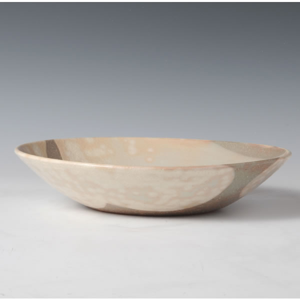 KOHIKI ZARA (Plate with White Slip glaze A) Hagi ware