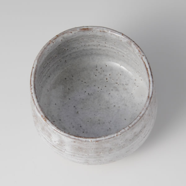 HAKUYU YOHEN CHAWAN (Tea Bowl with White glaze and Kiln Effects A) Hagi ware