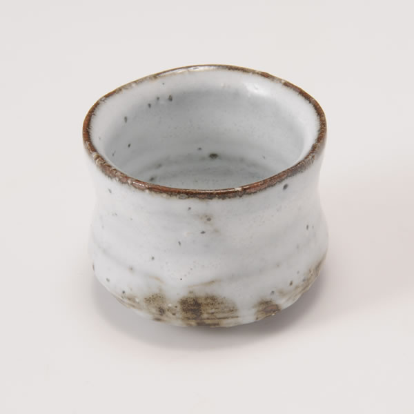 SHIROHAGI GUINOMI (White-colored Hagi ware Sake Cup E) Hagi ware