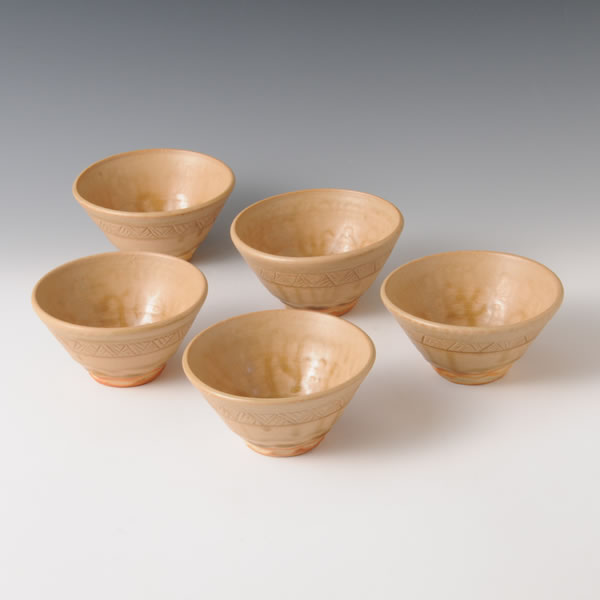 IRABOYU KOBACHI (Five Small Bowls with Irabo glaze B)