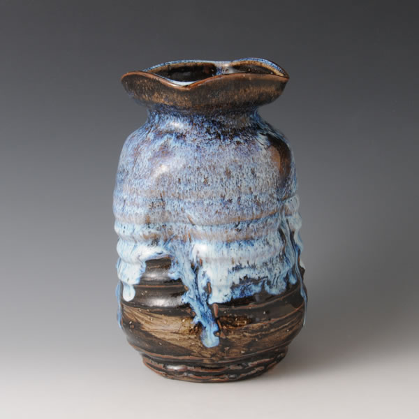 WARAYU KAKI (Flower Vase with Straw glaze) Hagi ware