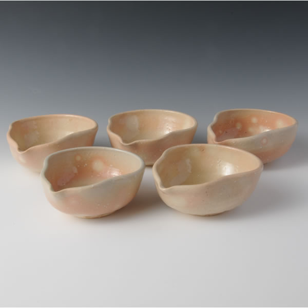 HYOTAN KUMIBACHI (Bowls in the shape of gourd) Hagi ware