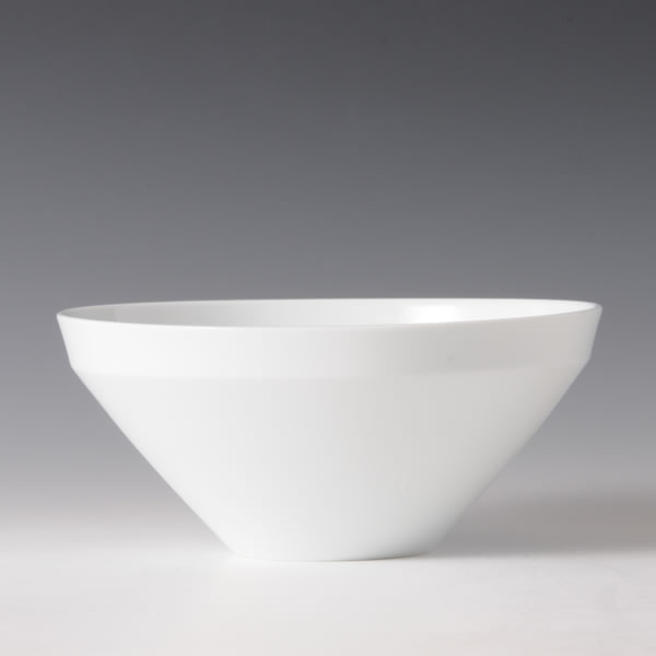 HAKUJI HACHI FUKAI (White Porcelain Deep Bowl) Arita ware