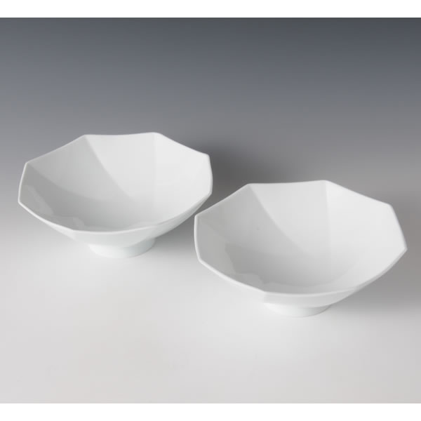 HAKUJI HAKKAKUBACHI (White Porcelain Octagonal Bowls) Arita ware